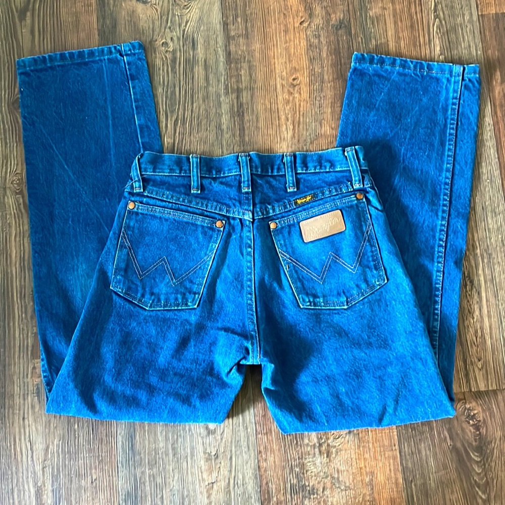 28x30 Wrangler straight leg jeans